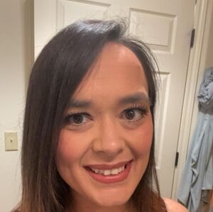 Meet Your Posher, Gina